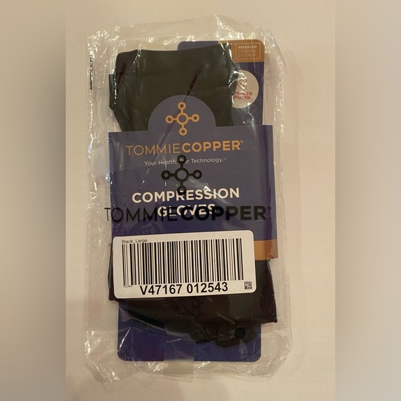 Tommie Copper Infrared Compression Fingerless Gloves and Wrists - Black Large - Picture 15 of 16